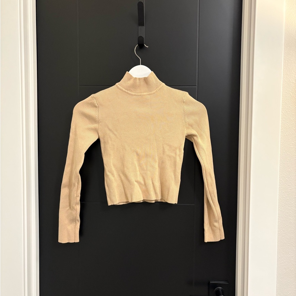 H&M Beige Ribbed Turtleneck Sweater